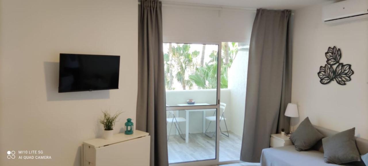 Estudio En Benalbeach, Vistas Mar, Primera Linea Playa Benalmádena Zewnętrze zdjęcie